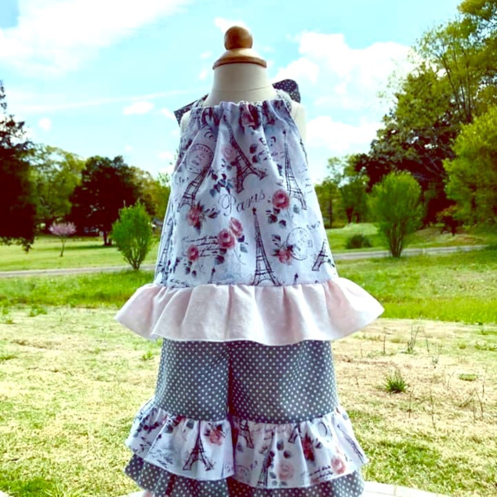 Ruffle outfit